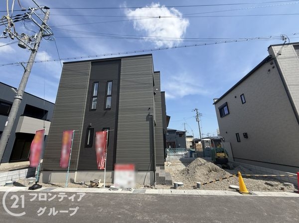 姫路市花田町小川　新築一戸建て　２号棟