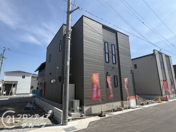 姫路市花田町小川　新築一戸建て　２号棟