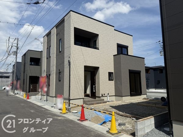 姫路市花田町小川　新築一戸建て　３号棟