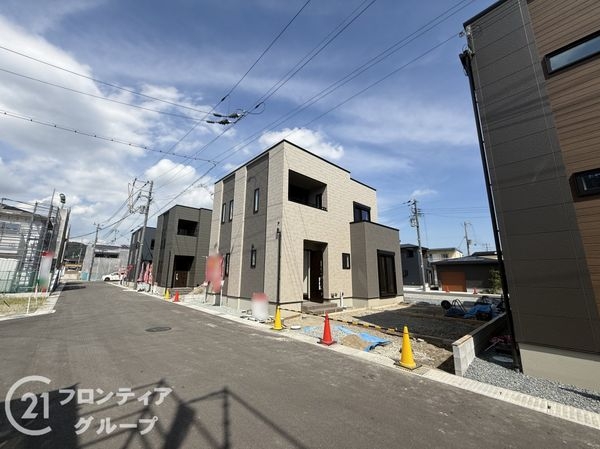 姫路市花田町小川　新築一戸建て　３号棟