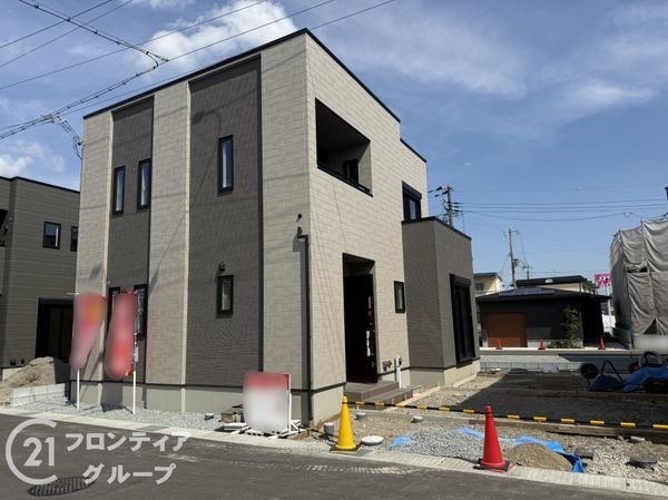 姫路市花田町小川　新築一戸建て　３号棟