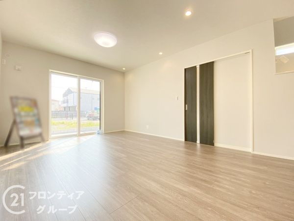 姫路市花田町小川 新築一戸建て 4号棟(リビング)