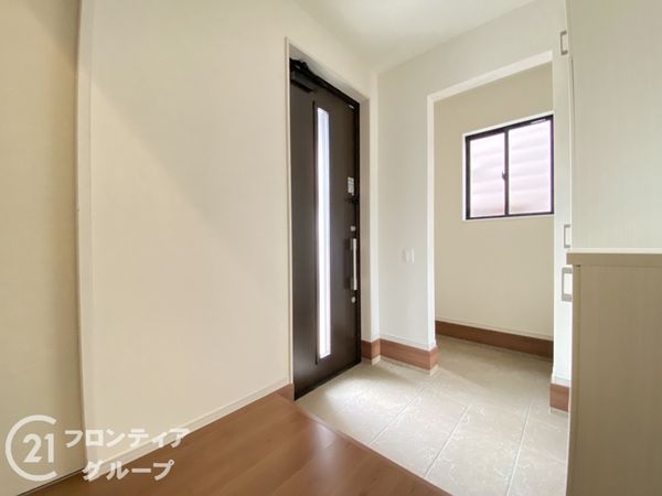 姫路市飾磨区今在家 新築一戸建て 1期 全1区画(玄関)