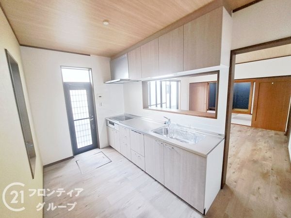 姫路市飾磨区阿成中垣内の中古一戸建て(キッチン)