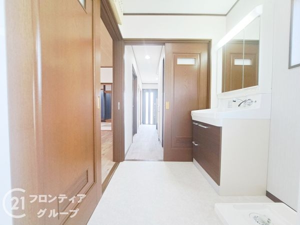 姫路市飾磨区阿成中垣内の中古一戸建て(洗面台・洗面所)