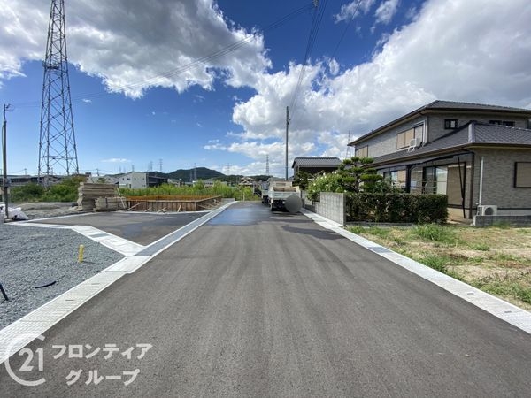 姫路市奥山 新築一戸建て 4期 3号棟(前面道路含む現地写真)