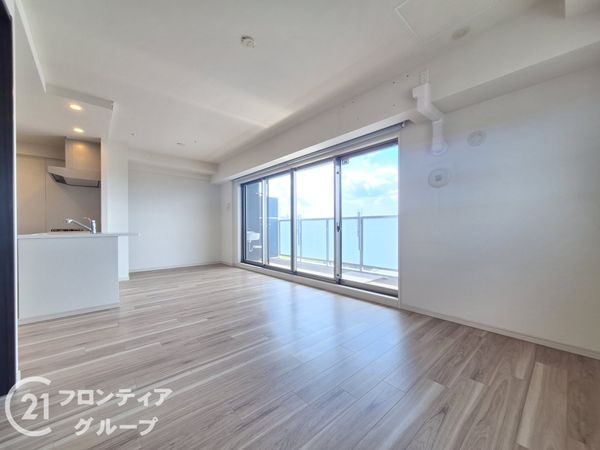 プレサンスロジェ姫路2 中古マンション(リビング)