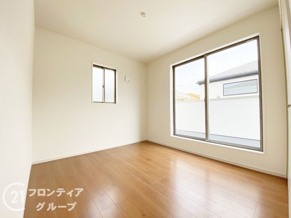 三木市自由が丘本町２丁目　新築一戸建て　１期　２号棟