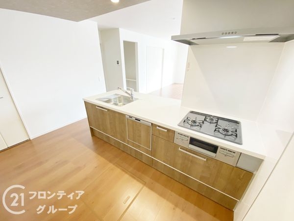 三木市自由が丘本町２丁目　新築一戸建て　１期　２号棟