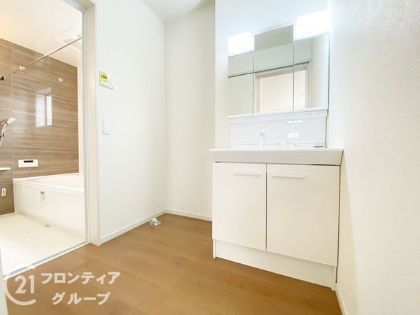 三木市自由が丘本町２丁目　新築一戸建て　１期　２号棟