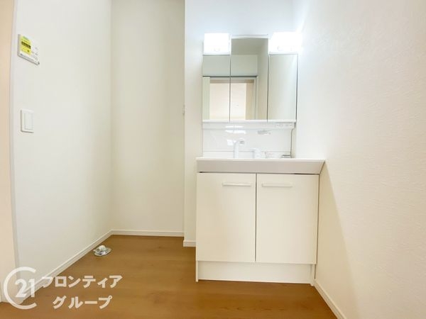 三木市自由が丘本町２丁目　新築一戸建て　１期　２号棟