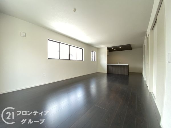 三木市自由が丘本町２丁目　新築一戸建て　１期　３号棟