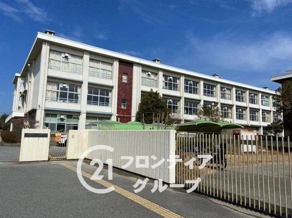 三木市志染町青山１丁目　新築一戸建て　２号棟(三木市立緑が丘東小学校)