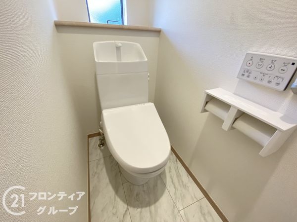 三木市志染町青山１丁目　新築一戸建て　２号棟