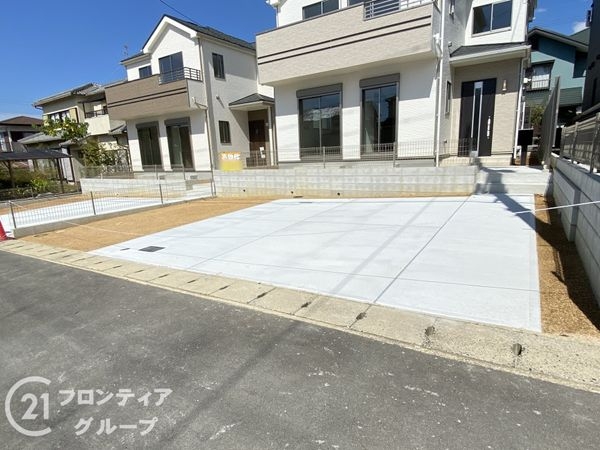 三木市志染町青山１丁目　新築一戸建て　２号棟