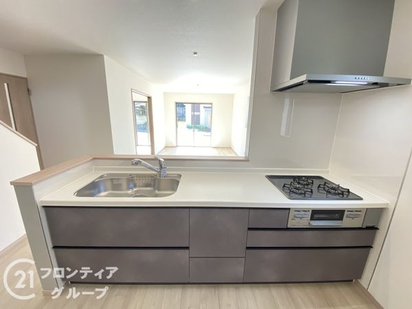 三木市志染町青山１丁目　新築一戸建て　２号棟