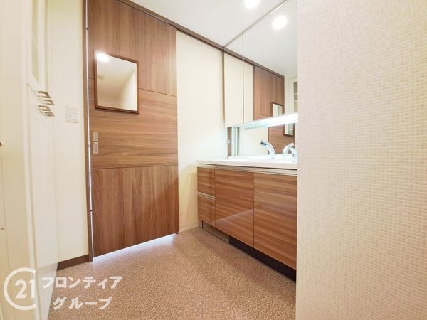 デュオプレステージ姫路マークスフォート 中古マンション(洗面台・洗面所)