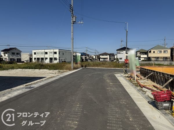 加古川市野口町野口 新築一戸建て 第7 2期 9号棟(前面道路含む現地写真)