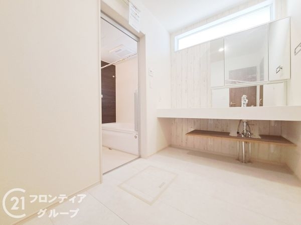 三木市志染町青山２丁目　新築一戸建て　全１区画