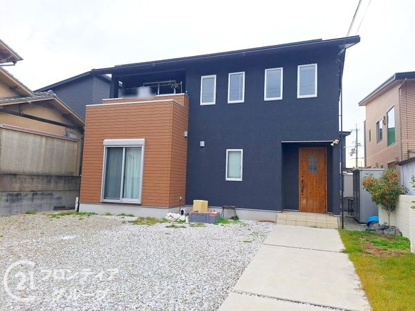 姫路市飾磨区西浜町３丁目　中古一戸建て