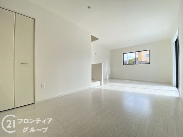 姫路市八代　新築一戸建て　１期　２号棟