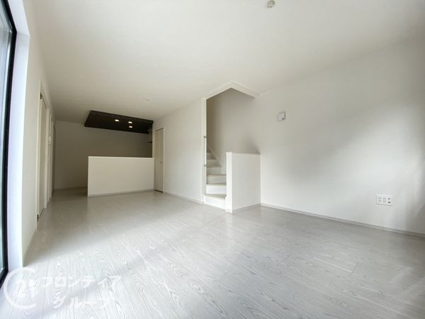 姫路市八代　新築一戸建て　１期　２号棟