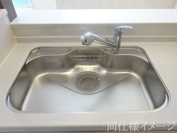 加古川市西神吉町岸　新築一戸建て　２号棟