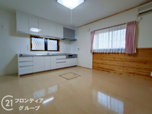 姫路市網干区垣内西町　中古一戸建て