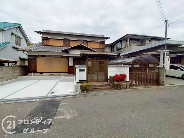 姫路市川西台の中古一戸建て