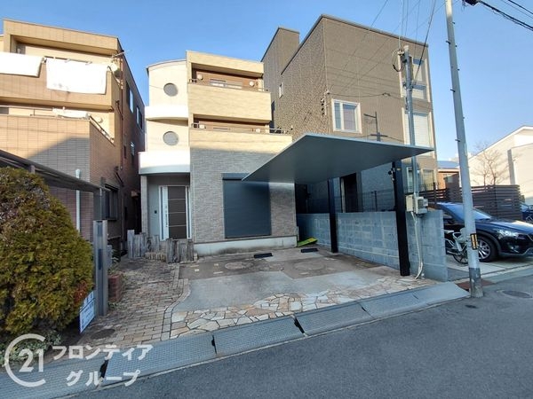 姫路市新在家３丁目の中古一戸建て