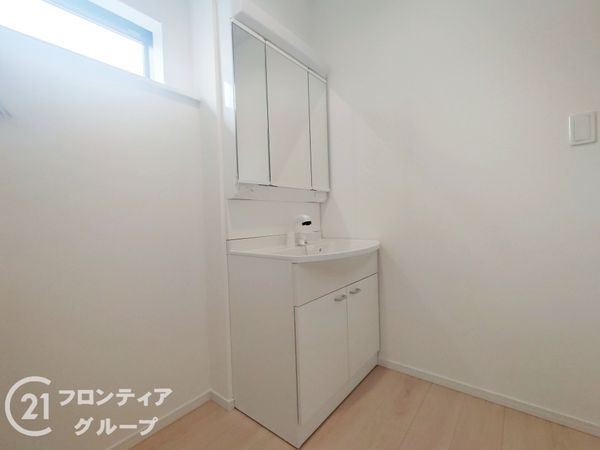 加古川市別府町新野辺　新築一戸建て　第２３　３号棟