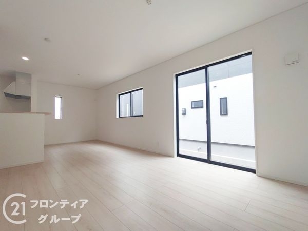 加古川市別府町新野辺　新築一戸建て　第２３　３号棟