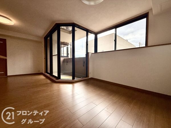 ロワイヤル元塩町　中古マンション