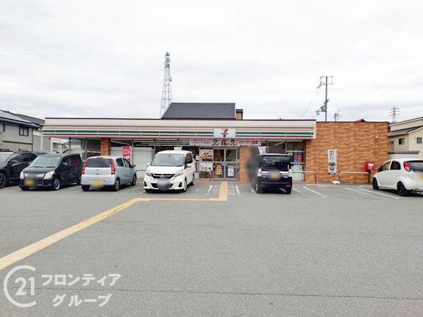 揖保郡太子町立岡　新築一戸建て　２号棟(セブンイレブン兵庫太子鵤店)