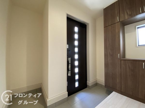 揖保郡太子町立岡　新築一戸建て　２号棟