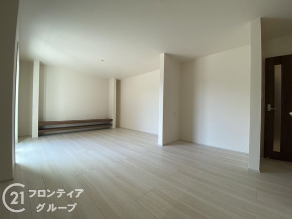 揖保郡太子町立岡　新築一戸建て　２号棟