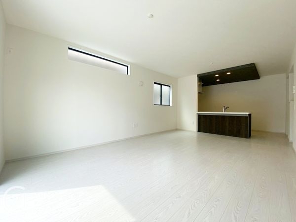 姫路市飾磨区英賀　新築一戸建て　２期　１号棟