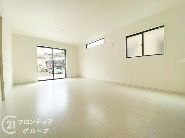 姫路市飾磨区英賀　新築一戸建て　２期　１号棟