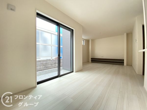 姫路市広畑区則直　新築一戸建て　全１区画