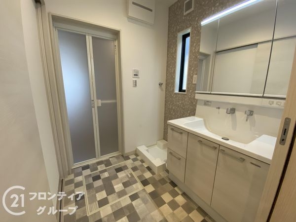加古川市平岡町一色　新築一戸建て