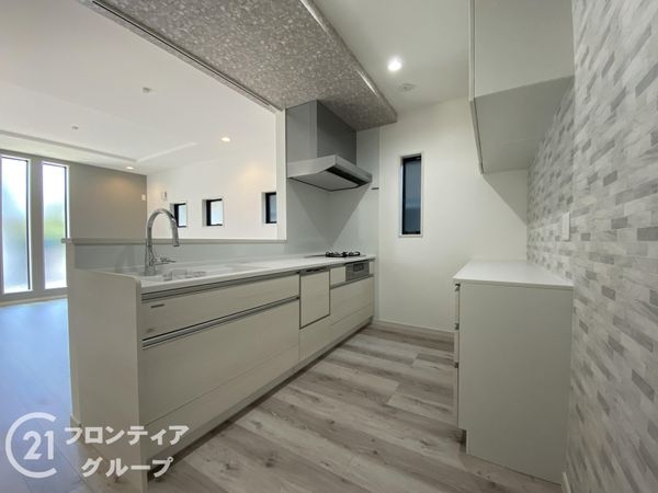 加古川市平岡町一色　新築一戸建て