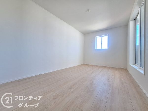 三木市緑が丘町中２丁目　新築一戸建て　第１　２号棟