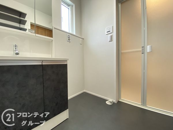 揖保郡太子町鵤　新築一戸建て　２号棟