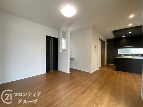 揖保郡太子町鵤　新築一戸建て　２号棟