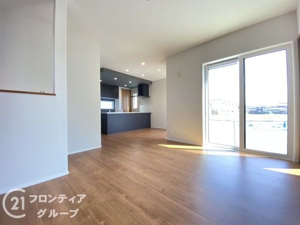 揖保郡太子町鵤　新築一戸建て　２号棟