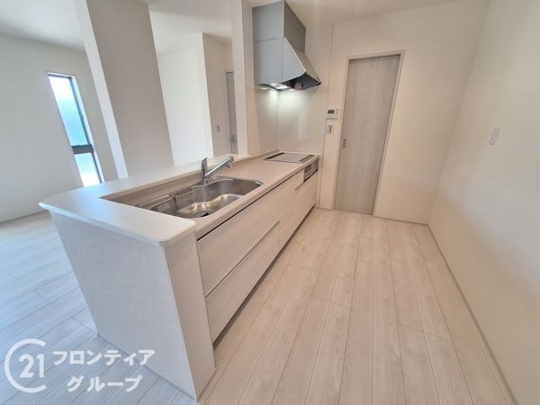 揖保郡太子町東南　新築一戸建て　３期　４号棟