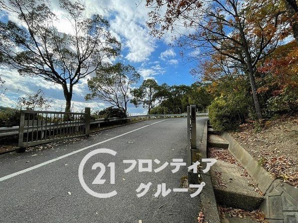 揖保郡太子町佐用岡　新築一戸建て　２号棟(太子町立太子東中学校)