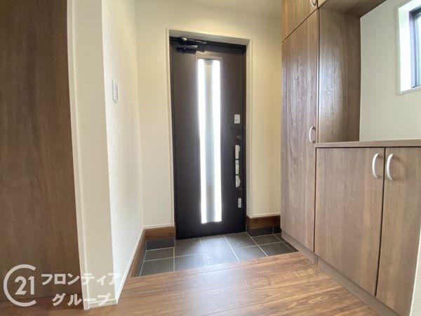 揖保郡太子町佐用岡　新築一戸建て　２号棟