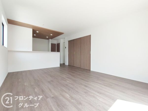 高砂市高砂町東宮町　新築一戸建て　２号棟