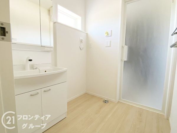 三木市志染町東自由が丘１丁目　新築一戸建て　第６　１号棟